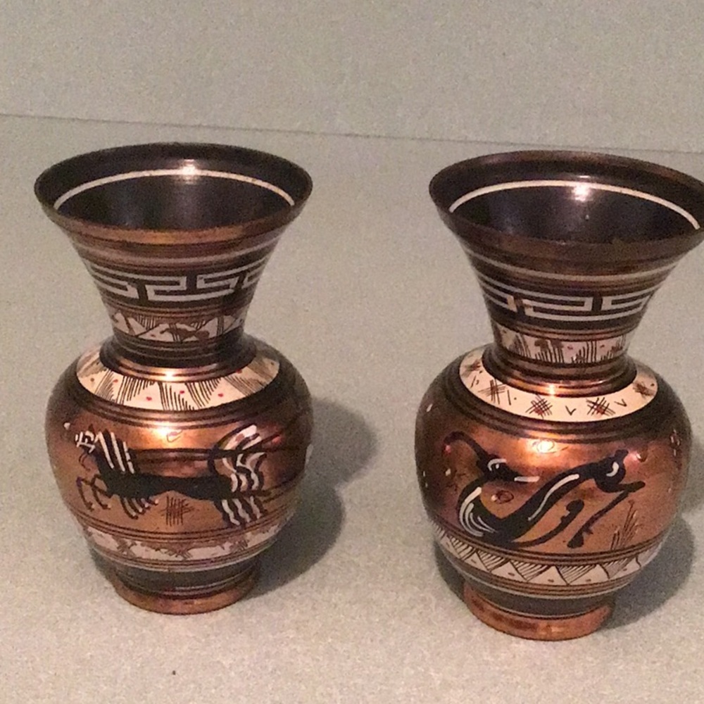 VINTAGE COPPER GREEK VASES FROM 1974